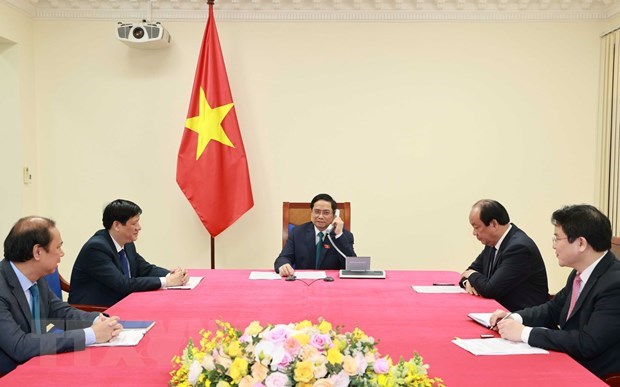 Cambodian PM congratulates new Vietnamese PM via phone talks